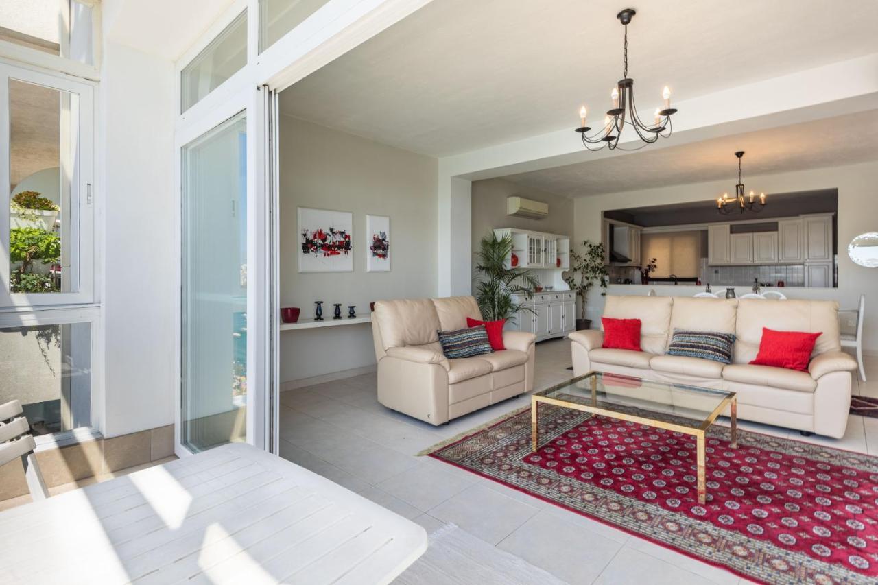 Stunning - Seafront 3-Bedroom 6Th Floor Sliema Dış mekan fotoğraf