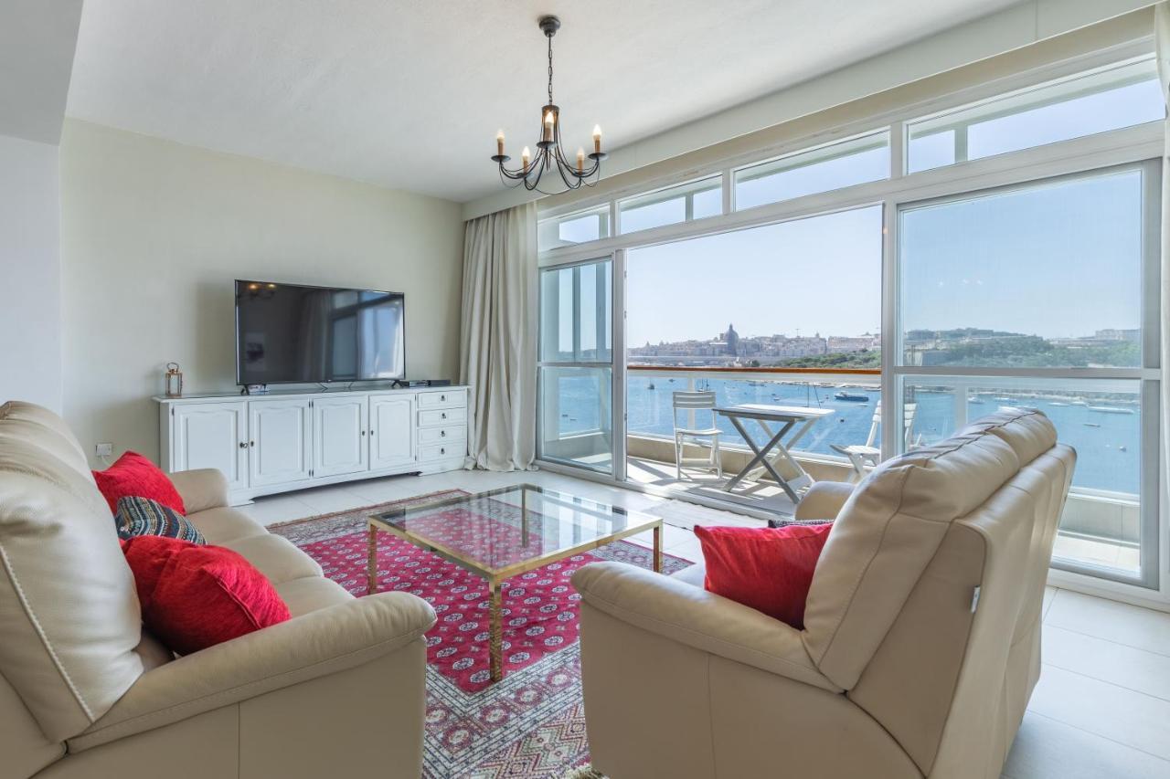 Stunning - Seafront 3-Bedroom 6Th Floor Sliema Dış mekan fotoğraf